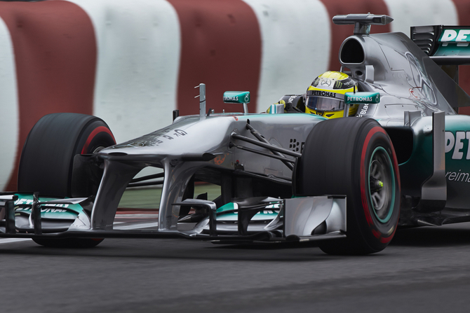 A Mercedes não vai poder participar nos três dias de testes de pilotos jovens A Mercedes não vai poder participar nos três dias de testes de pilotos jovens