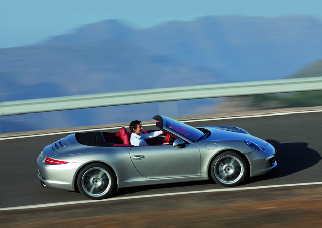 Porsche unveils Cabrio version of the new 911 generation Porsche unveils Cabrio version of the new 911 generation