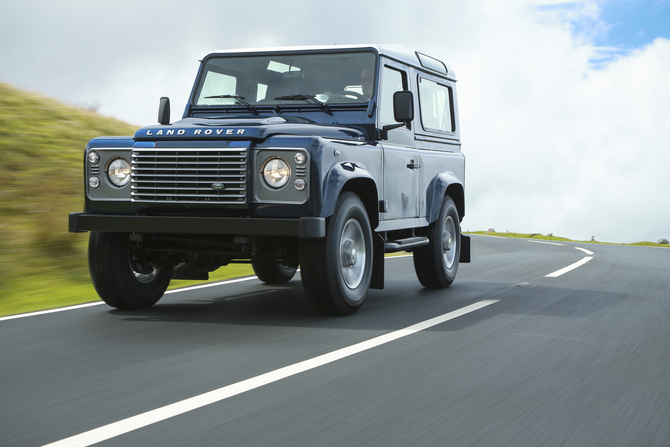 Land Rover Defender 90 SW SE Land Rover Defender 90 SW SE