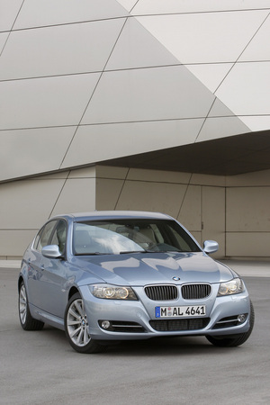 BMW 320d xDrive Navigation Auto (E90) LCI BMW 320d xDrive Navigation Auto (E90) LCI