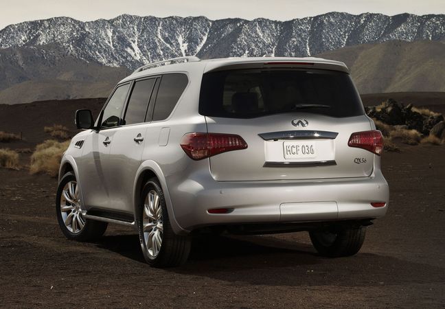 Infiniti QX56 4WD Infiniti QX56 4WD