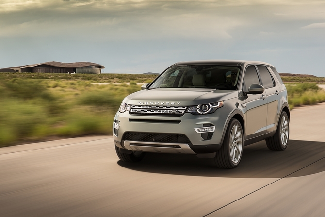 Land Rover Discovery Sport 2.2 SD4 4x4 HSE Land Rover Discovery Sport 2.2 SD4 4x4 HSE