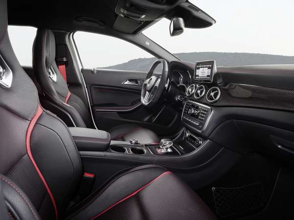 Mercedes-Benz GLA 45 AMG Mercedes-Benz GLA 45 AMG