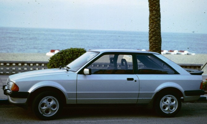 Ford Escort 1.6 GL Ford Escort 1.6 GL