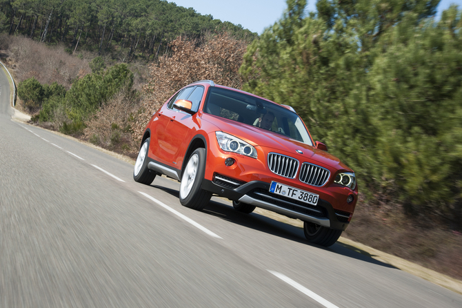 BMW X1 xDrive25d AT BMW X1 xDrive25d AT