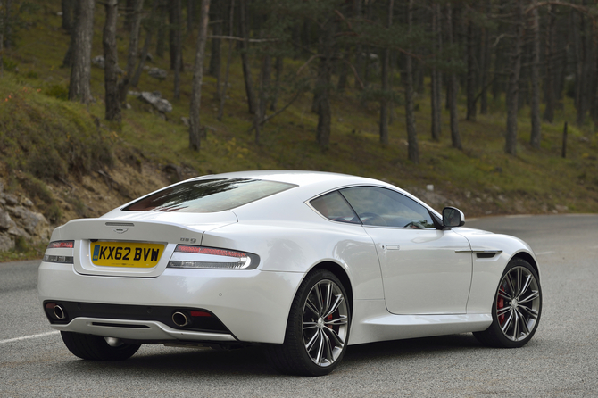 Aston Martin DB9 Morning Frost Aston Martin DB9 Morning Frost