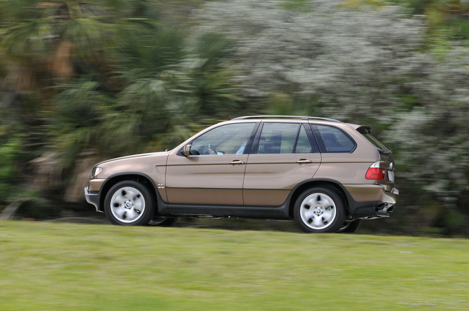 BMW X5 xDrive50i Edition Exclusive AT BMW X5 xDrive50i Edition Exclusive AT