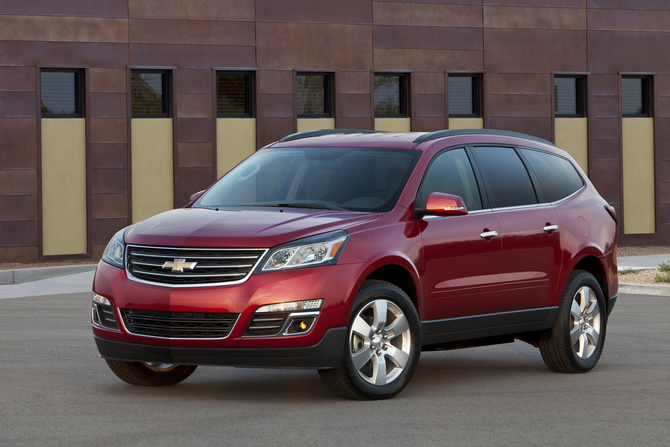 2013 Chevy Traverse Gets New Face, Upgraded Materials and Better Ride 2013 Chevy Traverse Gets New Face, Upgraded Materials and Better Ride