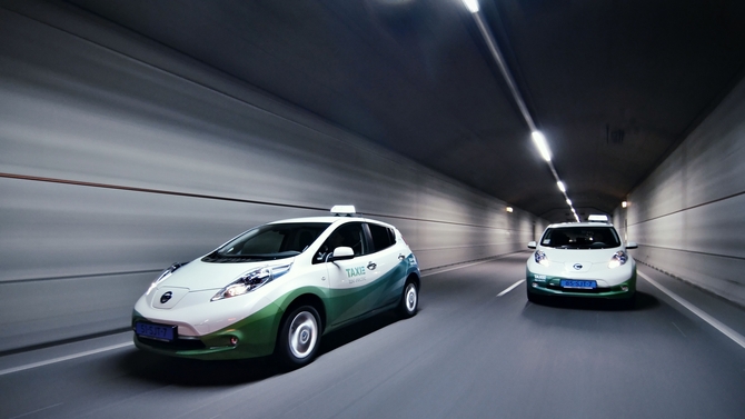 Auch das emissionsfreie Fahren ist von Vorteil in den Stadtzentren Auch das emissionsfreie Fahren ist von Vorteil in den Stadtzentren
