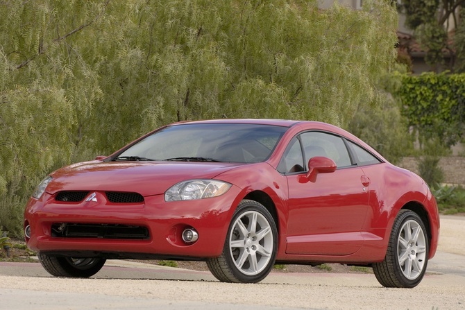 Mitsubishi Eclipse Coupé GT Automatic Mitsubishi Eclipse Coupé GT Automatic