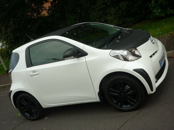 Toyota iQ3 1.33 VVT-i Multidrive Toyota iQ3 1.33 VVT-i Multidrive