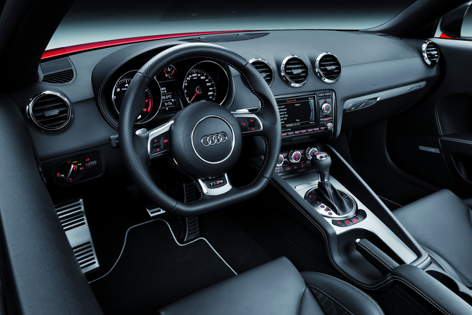 Audi TT RS Plus Gets 20HP Boost and 280km/h Top Speed Audi TT RS Plus Gets 20HP Boost and 280km/h Top Speed