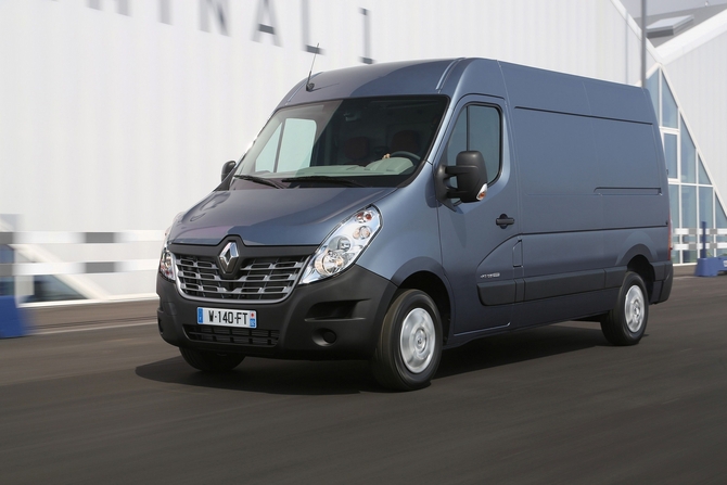 Renault Master Chassis Cabina Dupla Tracção L3 3.5T 2.3 dCi Renault Master Chassis Cabina Dupla Tracção L3 3.5T 2.3 dCi
