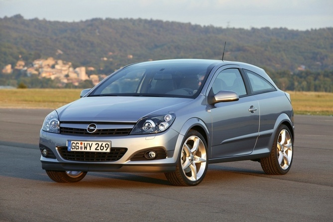 Opel Astra GTC 1.7 CDTI 6-speed Opel Astra GTC 1.7 CDTI 6-speed