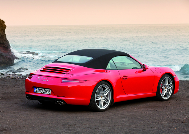 Porsche unveils Cabrio version of the new 911 generation Porsche unveils Cabrio version of the new 911 generation
