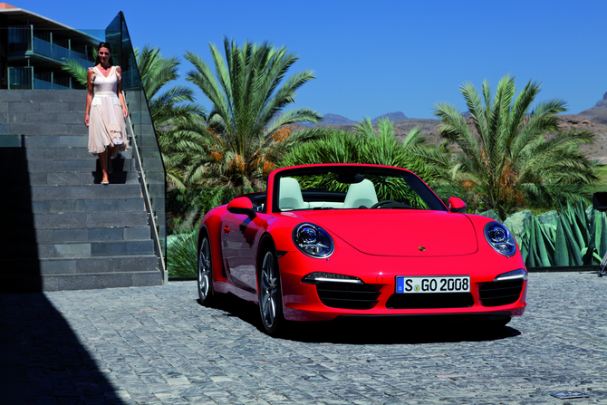 Porsche unveils Cabrio version of the new 911 generation Porsche unveils Cabrio version of the new 911 generation