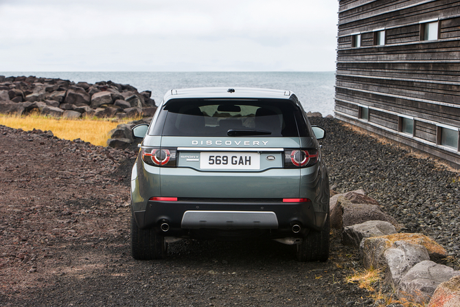 Land Rover Discovery Sport 2.2 TD4 4x4 HSE Luxury Land Rover Discovery Sport 2.2 TD4 4x4 HSE Luxury
