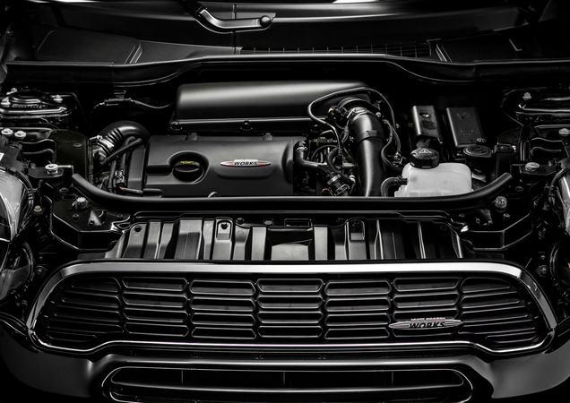 O motor é o mesmo 1.6 turbo de 218cv O motor é o mesmo 1.6 turbo de 218cv