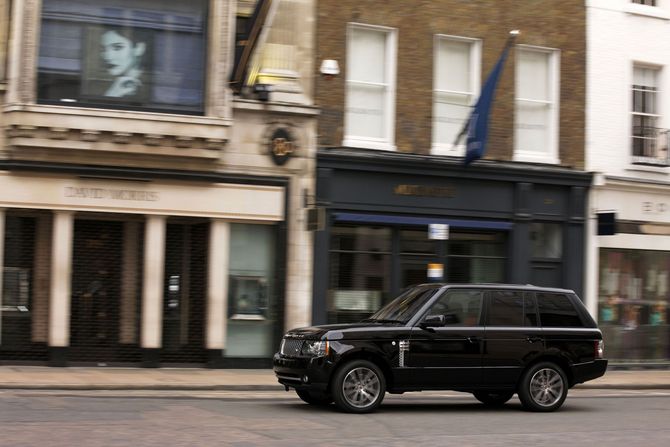 Land Rover Range Rover 4.4 TDV8 Autobiography Black Land Rover Range Rover 4.4 TDV8 Autobiography Black