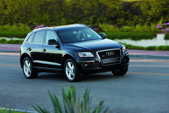 Audi Q5 2.0T quattro Tiptronic Premium Audi Q5 2.0T quattro Tiptronic Premium