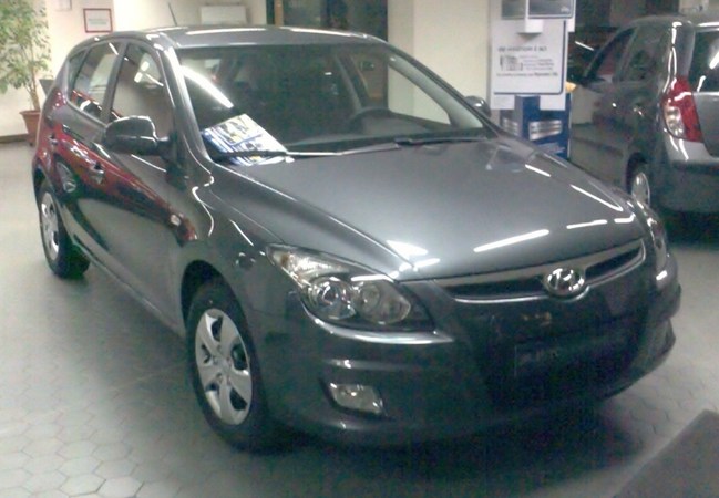 Hyundai i30 2.0 Automatic Hyundai i30 2.0 Automatic