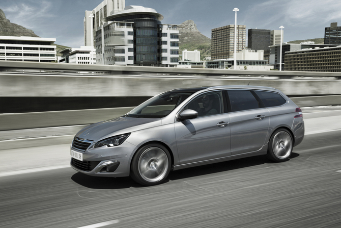 Peugeot 308 SW Allure 1.6 BlueHDi Peugeot 308 SW Allure 1.6 BlueHDi