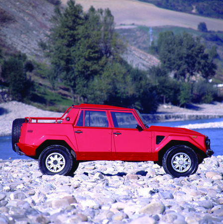Lamborghini LM002 Lamborghini LM002