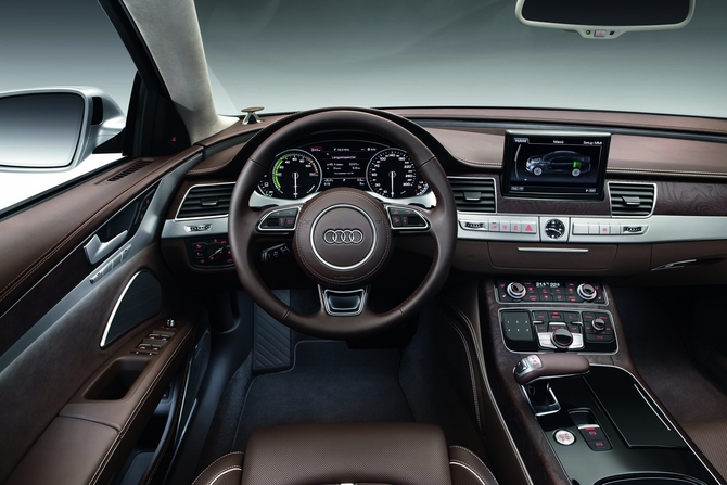 Hybrid A8 Coming in 2012 with 245hp and Using Less than 6.4l/100km Hybrid A8 Coming in 2012 with 245hp and Using Less than 6.4l/100km