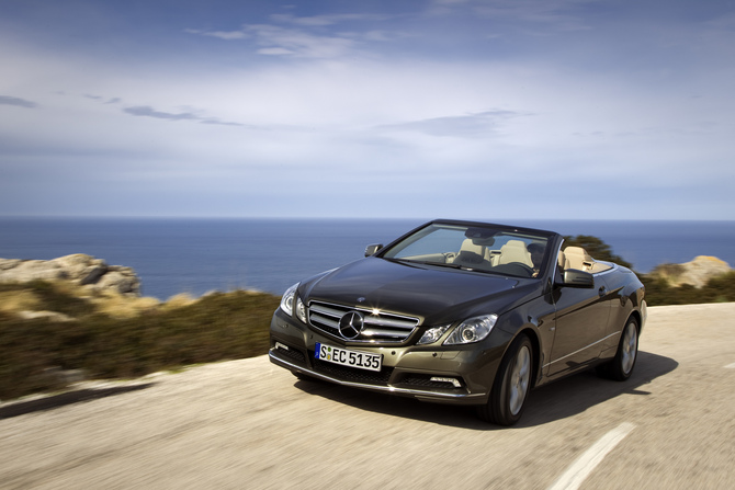 Mercedes-Benz E Cabrio 220 CDI BlueEfficiency Auto Mercedes-Benz E Cabrio 220 CDI BlueEfficiency Auto