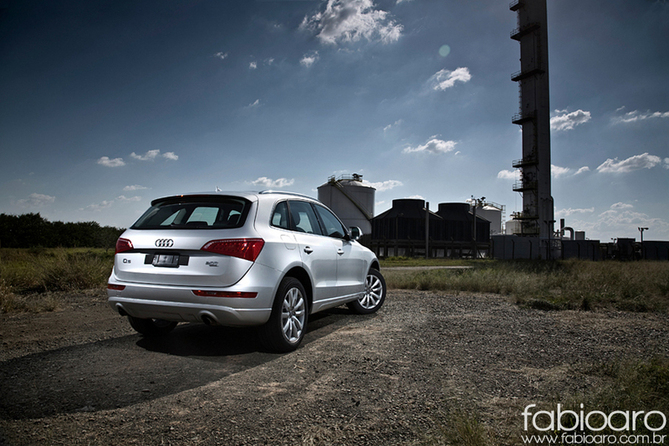 Audi Q5 2.0 TFSI quattro Audi Q5 2.0 TFSI quattro