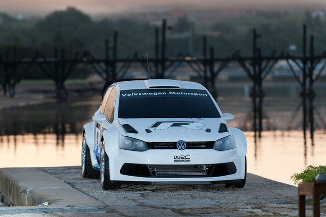 Carlos Sainz Working Closely with Volkswagen to Develop WRC Car Carlos Sainz Working Closely with Volkswagen to Develop WRC Car