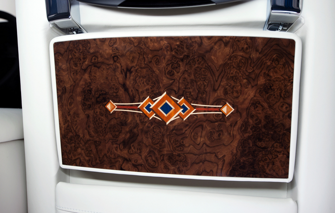 Rolls-Royce Shows Art Deco Inspired Cars in Paris Rolls-Royce Shows Art Deco Inspired Cars in Paris