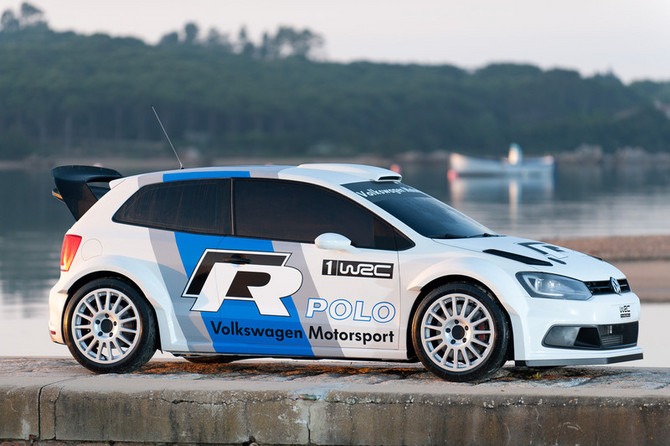 Carlos Sainz Working Closely with Volkswagen to Develop WRC Car Carlos Sainz Working Closely with Volkswagen to Develop WRC Car