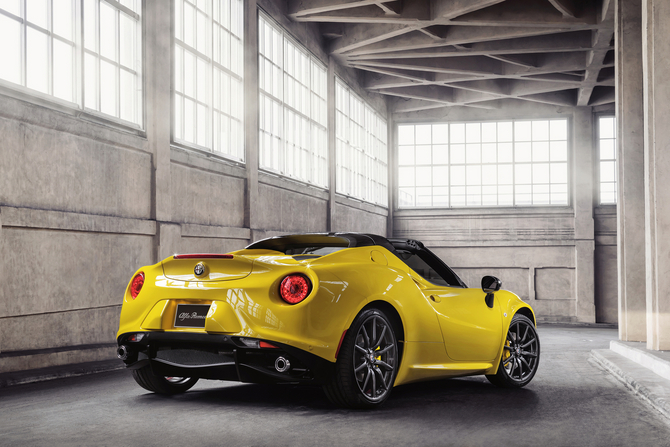 Combined with the six-speed TCT dual-clutch transmission the engine offers 237hp of output and 350Nm of torque Combined with the six-speed TCT dual-clutch transmission the engine offers 237hp of output and 350Nm of torque
