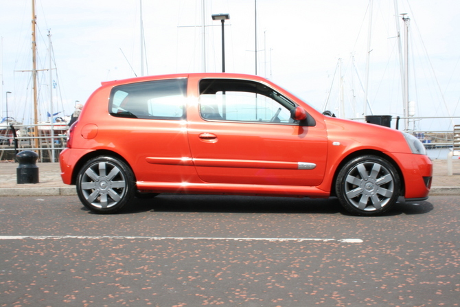 Renault Clio II Sport Phase 2 Renault Clio II Sport Phase 2