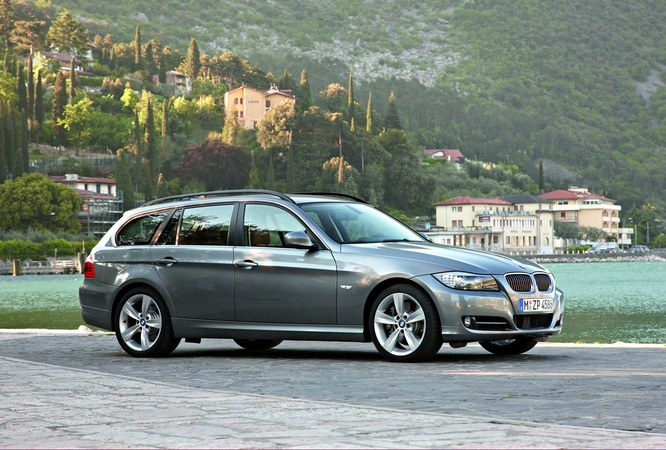 BMW 320d xDrive Touring Auto (E91) LCI BMW 320d xDrive Touring Auto (E91) LCI