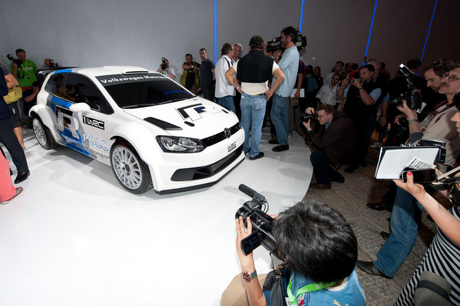 Carlos Sainz Working Closely with Volkswagen to Develop WRC Car Carlos Sainz Working Closely with Volkswagen to Develop WRC Car