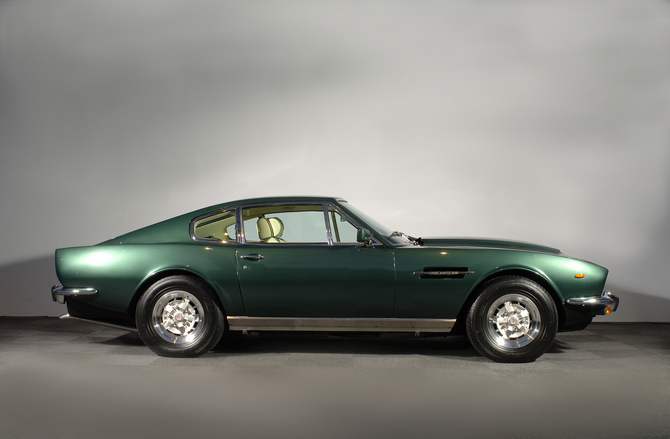 Aston Martin AMV8 Aston Martin AMV8