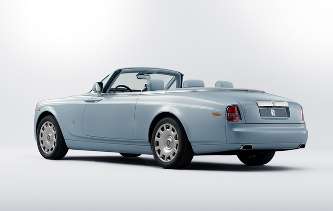 Rolls-Royce Shows Art Deco Inspired Cars in Paris Rolls-Royce Shows Art Deco Inspired Cars in Paris