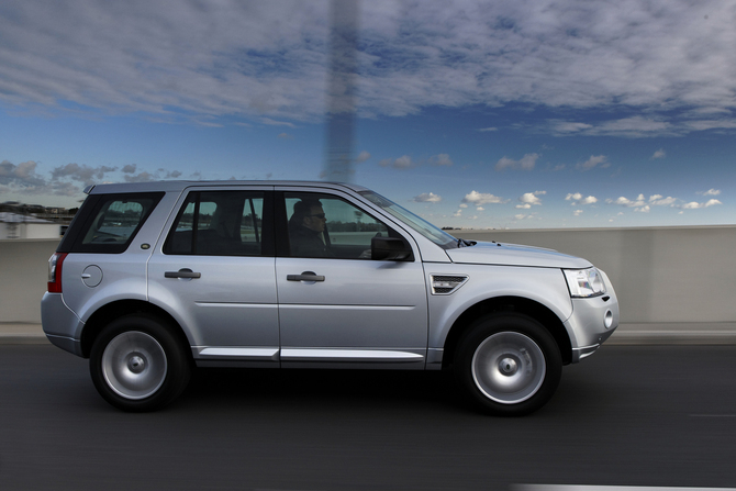 Land Rover Freelander 2 2.2 TD4_e HSE Land Rover Freelander 2 2.2 TD4_e HSE