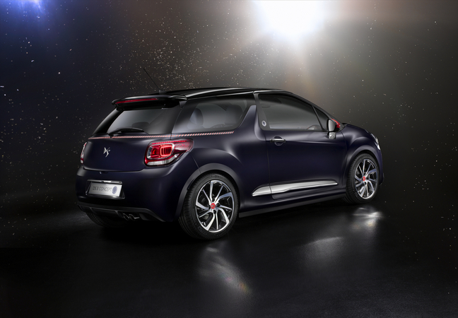 Imaginées pour mettre en avant la DS 3 Nouvelle Signature Lumineuse Imaginées pour mettre en avant la DS 3 Nouvelle Signature Lumineuse