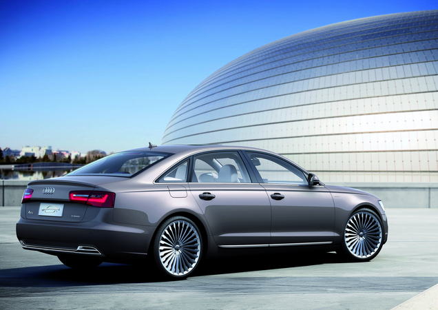 O Audi A6L E-Tron disponibiliza 80km de autonomia elétrica O Audi A6L E-Tron disponibiliza 80km de autonomia elétrica
