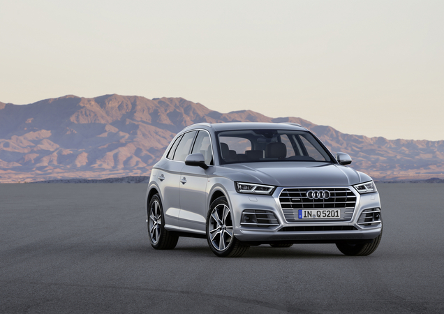 Audi Q5 2.0 TDI quattro S tronic Audi Q5 2.0 TDI quattro S tronic
