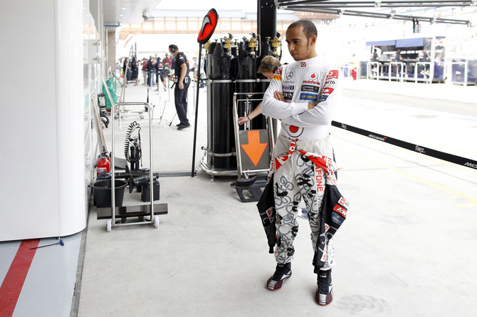 Hamilton beats Vettel and ends Red Bull run of poles Hamilton beats Vettel and ends Red Bull run of poles