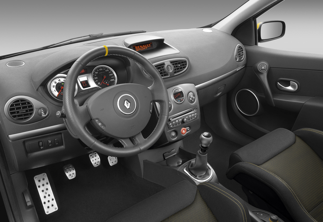 Renault Clio R.S Red Bull Racing RB7 Renault Clio R.S Red Bull Racing RB7