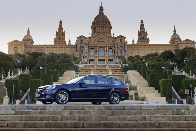 Mercedes-Benz E 250 BlueTEC SW Mercedes-Benz E 250 BlueTEC SW
