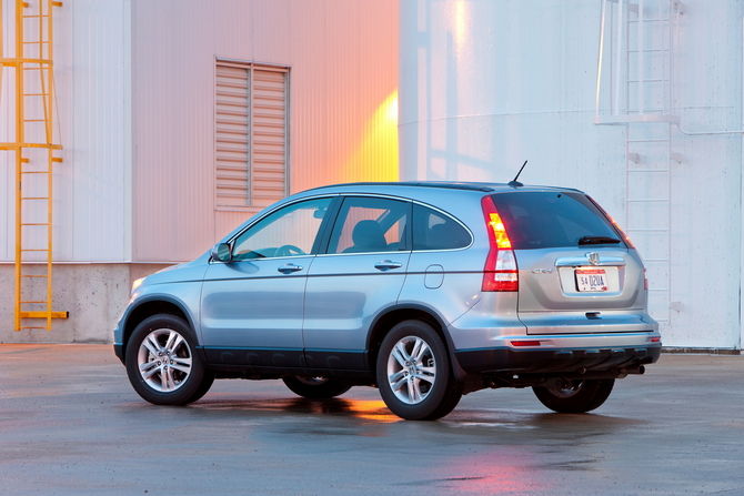 Honda CR-V SE 2WD 5-Spd AT Honda CR-V SE 2WD 5-Spd AT