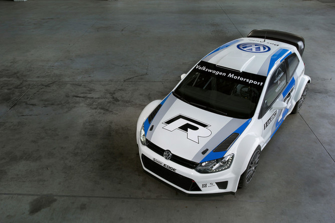 Carlos Sainz Working Closely with Volkswagen to Develop WRC Car Carlos Sainz Working Closely with Volkswagen to Develop WRC Car