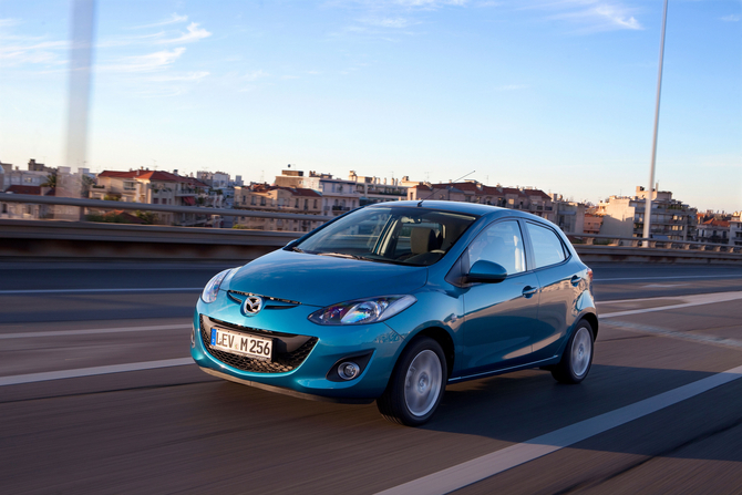 Mazda 2 MZR 1.3 Comfort 75 Mazda 2 MZR 1.3 Comfort 75