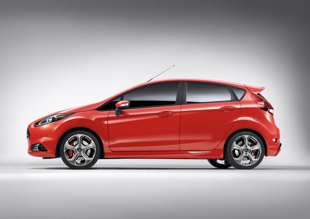Focus ST and Fiesta ST Concept to Get US Debut at LA Auto Show Focus ST and Fiesta ST Concept to Get US Debut at LA Auto Show
